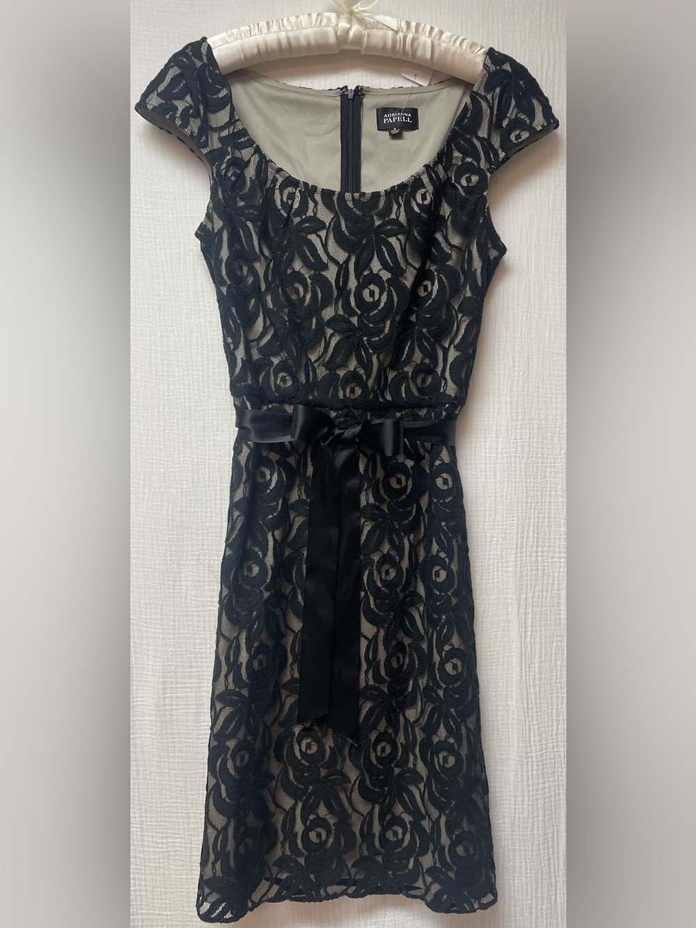 Adrianna Papell Black Lace Overlay Cap-Sleeve Midi Cocktail/Party Dress, Sz: M